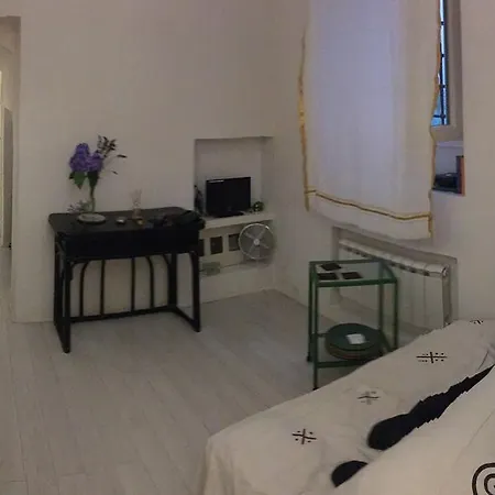 Publicolis Studio Piazza Venezia Lägenhet